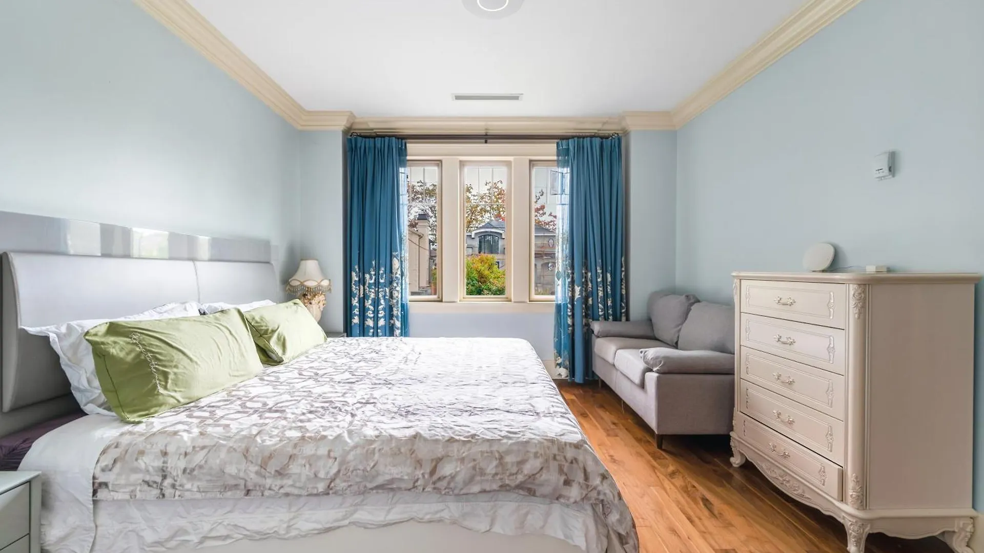 Villa Joveguesthouse Vancouver Canada
